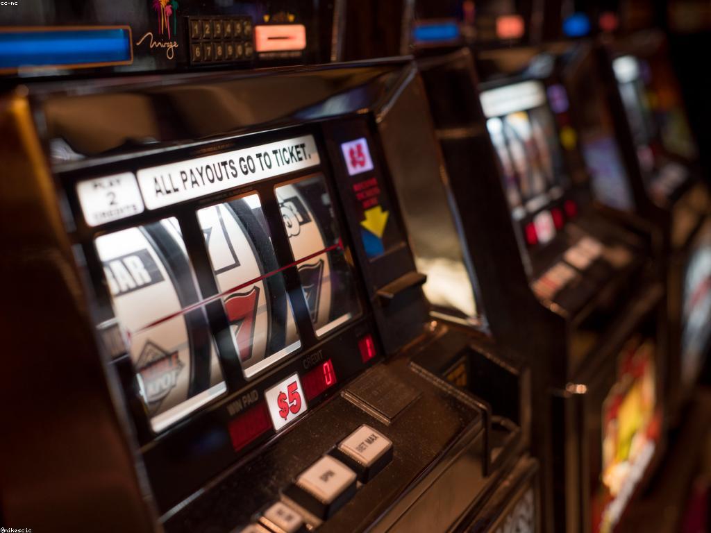 ការយល់ដឹងអំពីល្បែងស្លុត